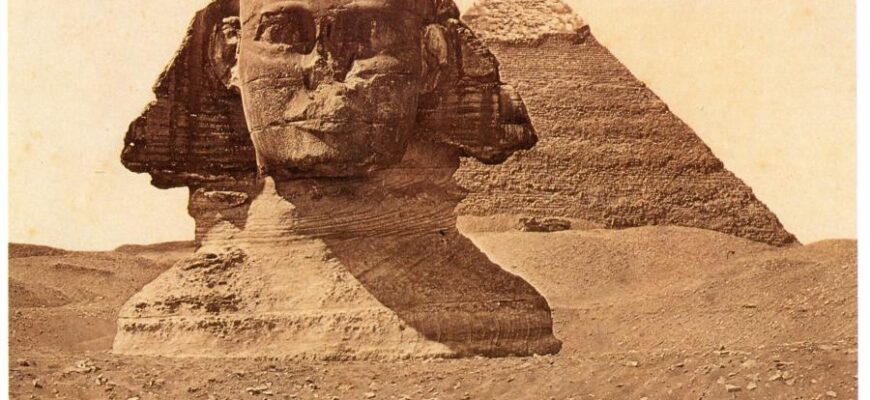 Уникальная фотография 1864 года, на которой запечатлен Великий Сфинкс и пирамида Хефрена.